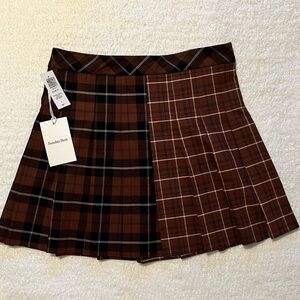 Aritzia Sunday Best Olive Pleated Skirt - NWT size 6